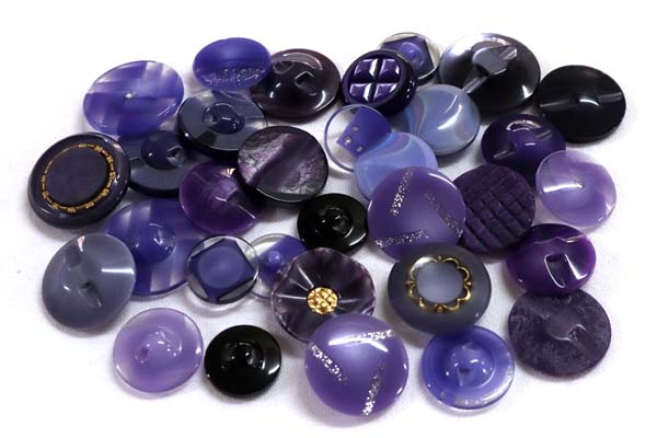 メーカー廃番品　ヴィンテージ　ジルコニア入　アンティークボタン　パープル系gt03　（１６組）　btgt03