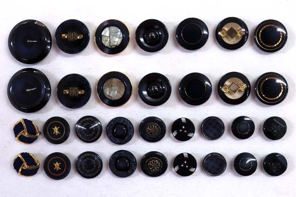 メーカー廃番品　ヴィンテージ　ジルコニア入　アンティークボタン　ネイビー・ゴールド系gt24　（１６組）　btgt24