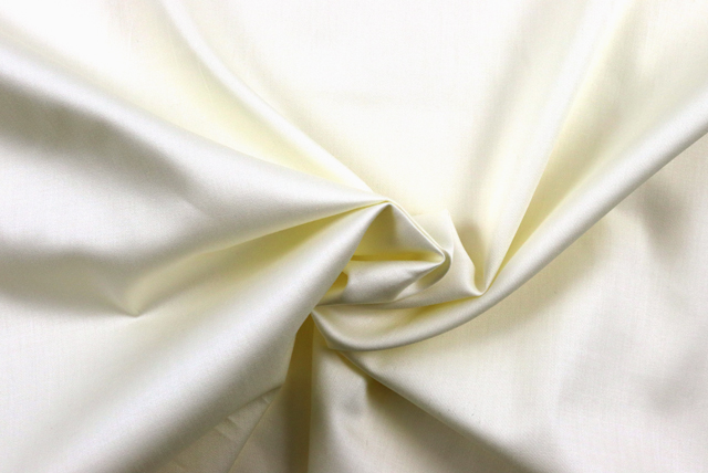 60コットン 広巾サテン シルクソフト クリーム ドレープ感と上品な光沢感 江戸ッ子